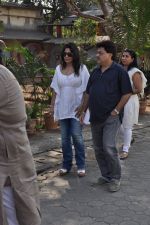 at sonu nigam_s mom_s funeral in Mumbai on 1st March 2013 (181).JPG